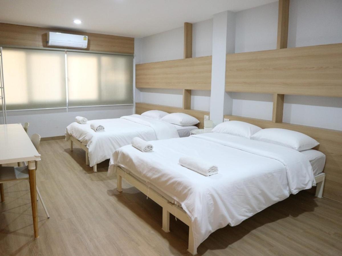 Boon Street Hostel Bangkok Luaran gambar
